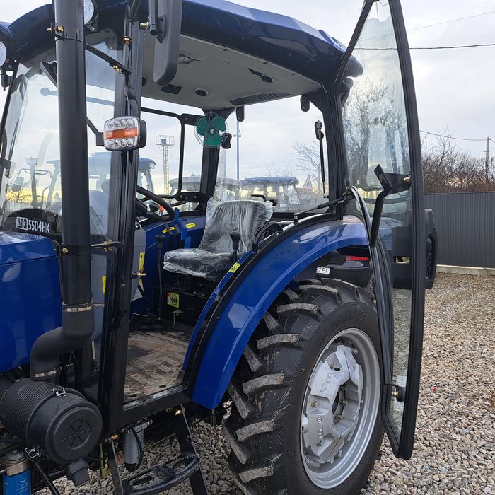 Міні трактор ДТЗ 5504НККз примусовим навісним механізмом