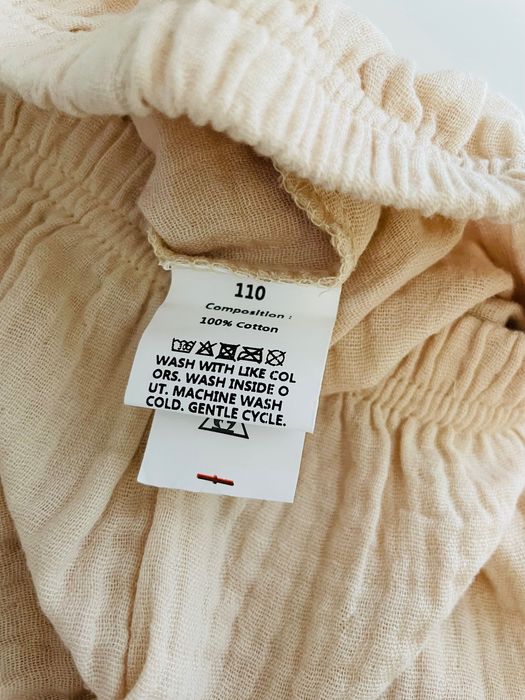 muślinowy beżowy morelowy zestaw dla chłopca koszula + spodnie r. 110