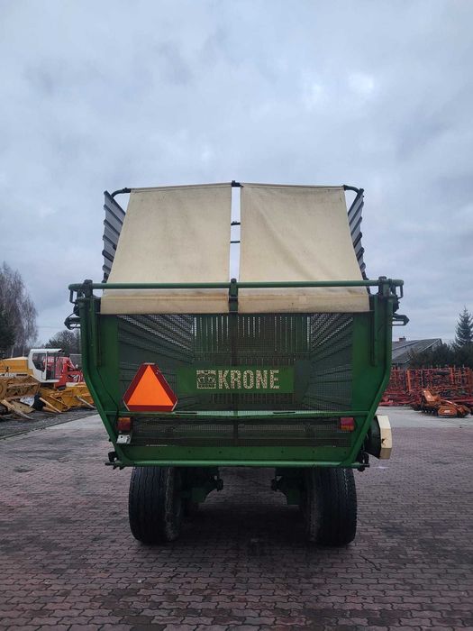 Przyczepa samozbierajaca Krone 16/40 L.