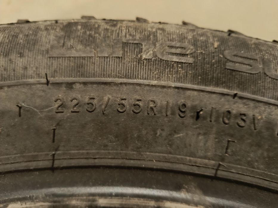 Nokian 225 55 r19