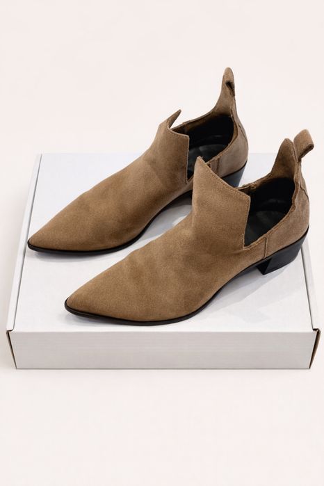 Botins ZARA em pele camurça