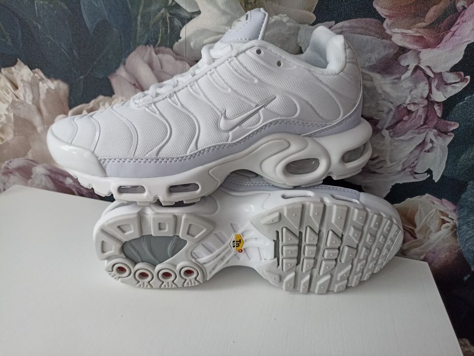 Nike Air Max Plus TN Triple White (rozmiar 40, wkładka 25,5 cm)