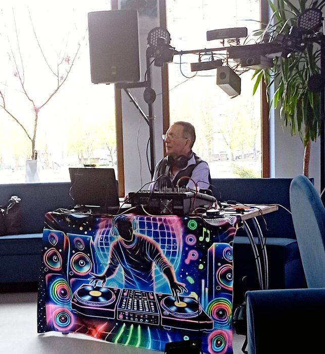 DJ, Ди джей, Диджей, дискотека Резонанс, музика на свято, тамада