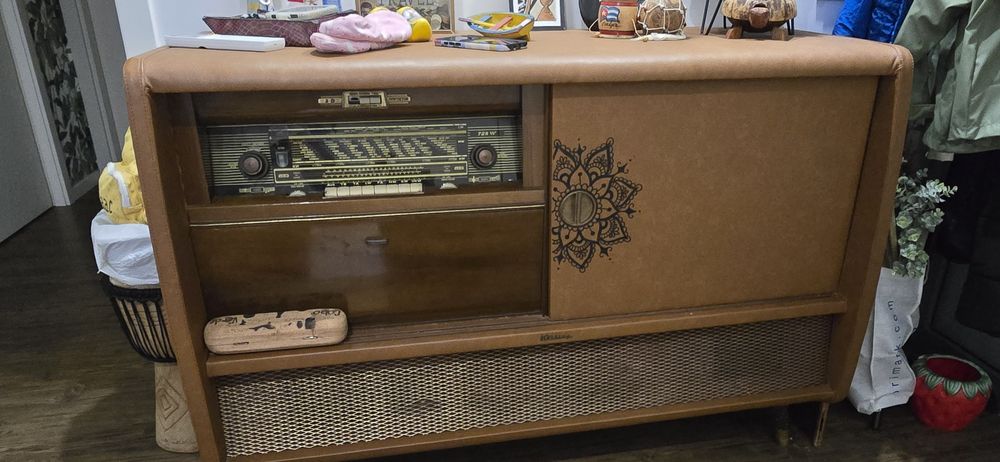 Móvel vintage radio