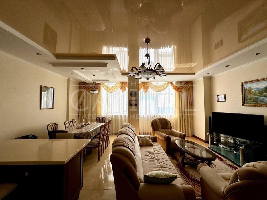 Продаж квартири, вул. Предславинська, Печерський р-н