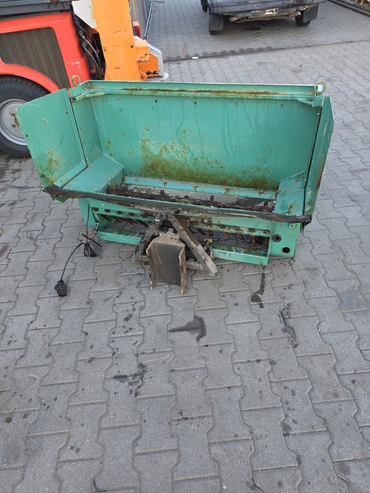 Epoke piaskarka posypywarka solarka multicar tremo hansa boki zaburtowa chodniki akcja zima