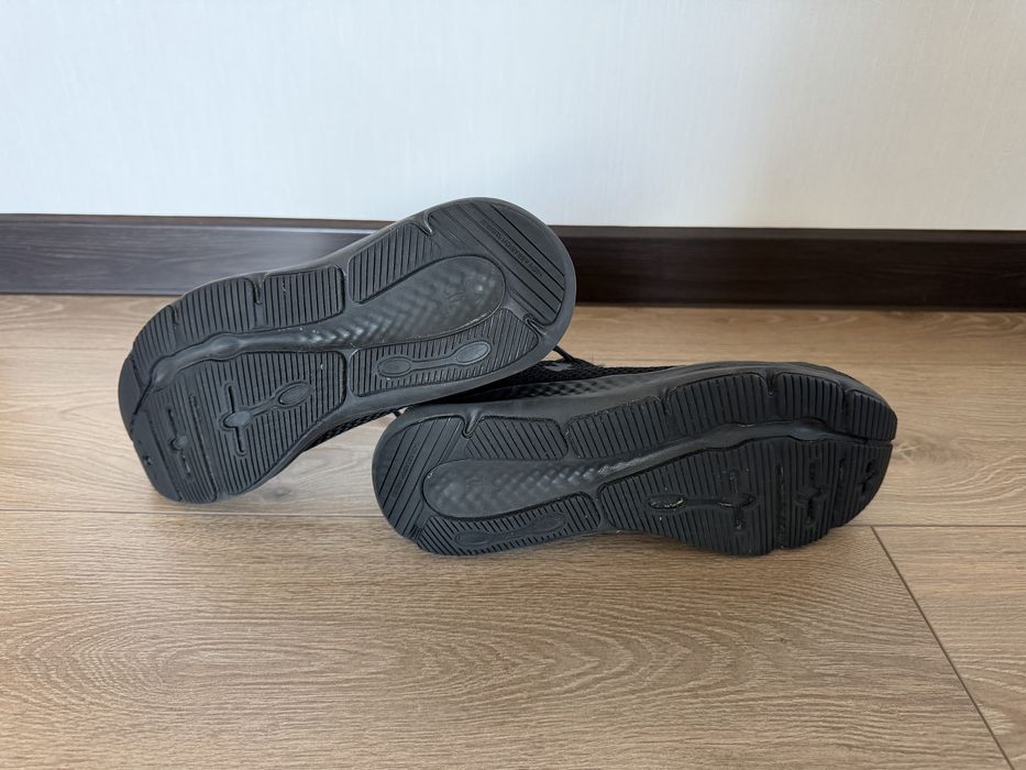 кросівки under Armour 42.5 розмір