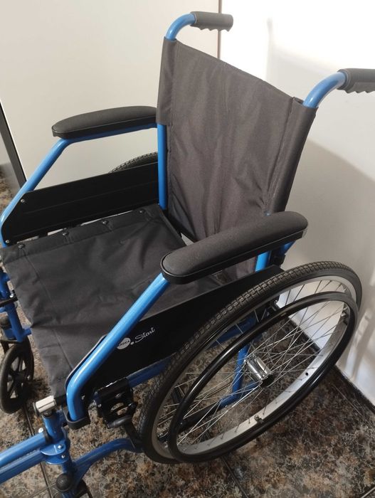 Vendo cadeira de rodas