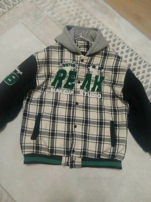 Куртка осіння на підлітка