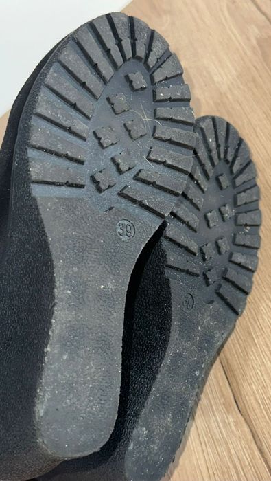 Czarne botki kozaki na koturnie r. 39
