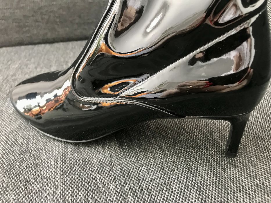 Zara buty lakierki 38 - 39 obcas 5,5 cm must have lateks