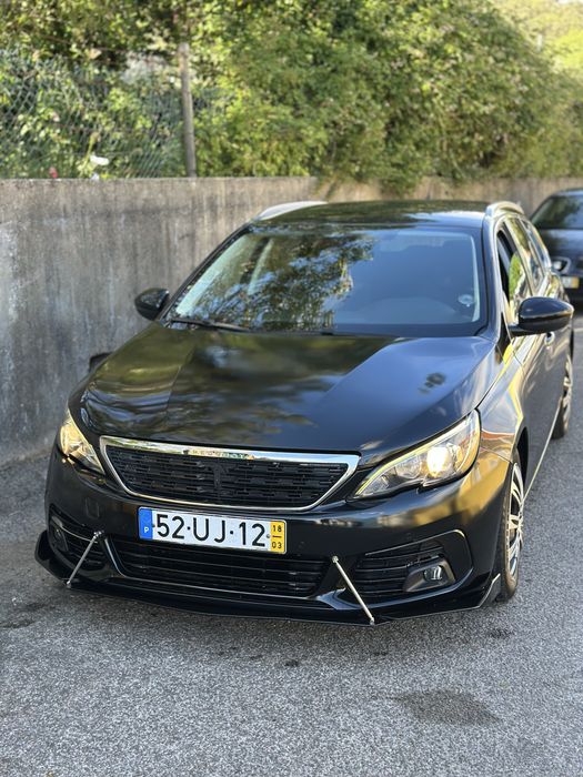 peugeot 308 SW.