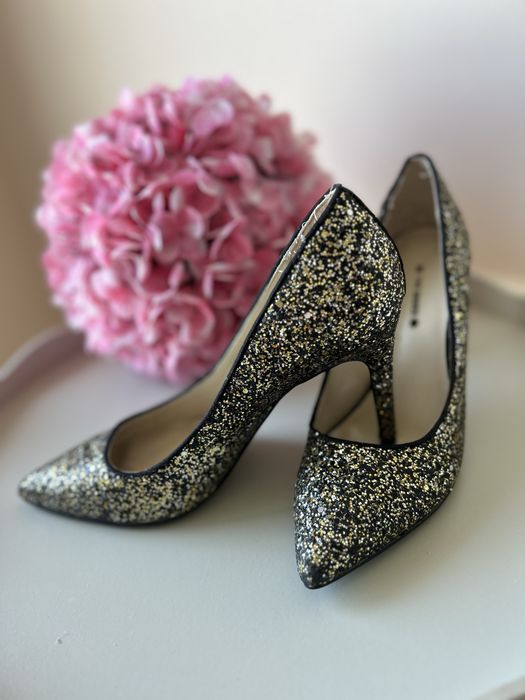 Sapatos de salto