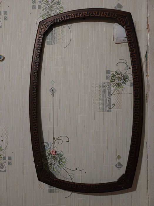 Рамка от зеркала медная