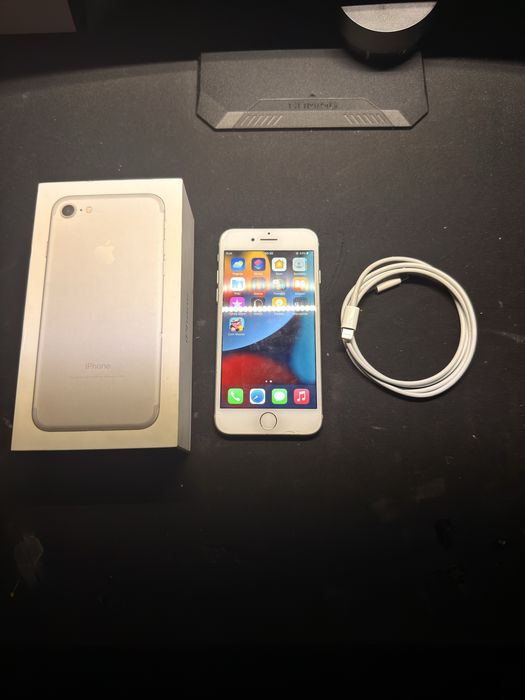 iPhone 7 Srebrny 128GB