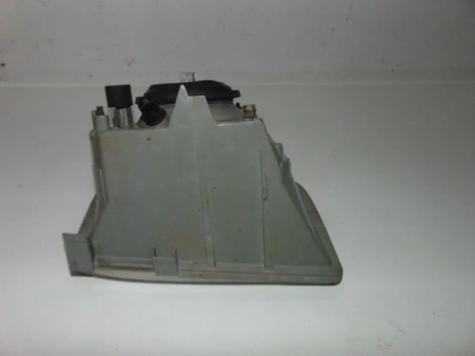 Renault super 5 farol