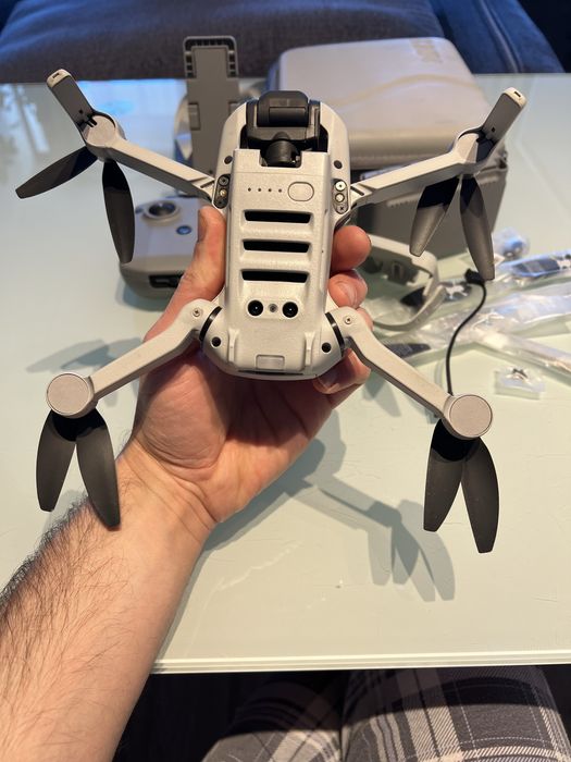 Dron DJI Mini 2 Combo - Jak nowy