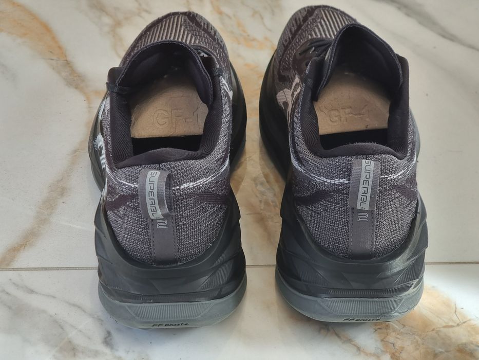 Оригінал 100% Чоловічі кросівки Asics Superblast 2   EUR 43.5