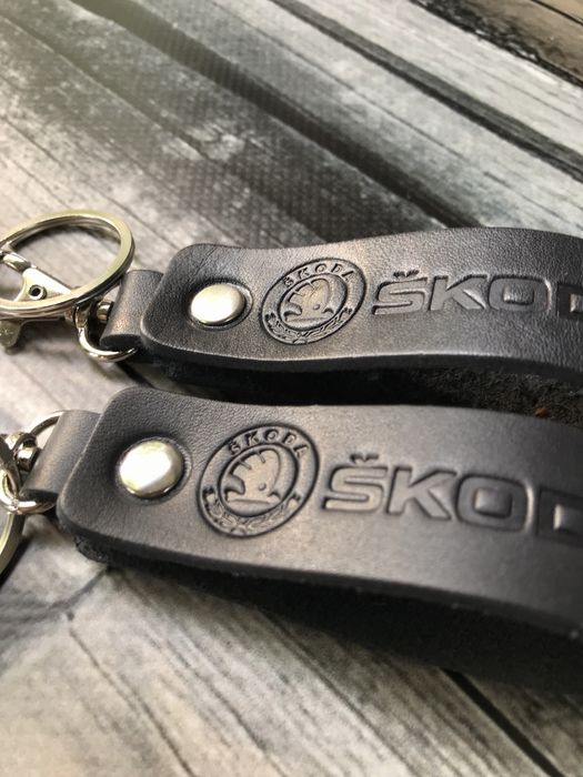 Брелок Skoda,Volkswagen,Шкода,Фольксваген з натуральної шкіри!