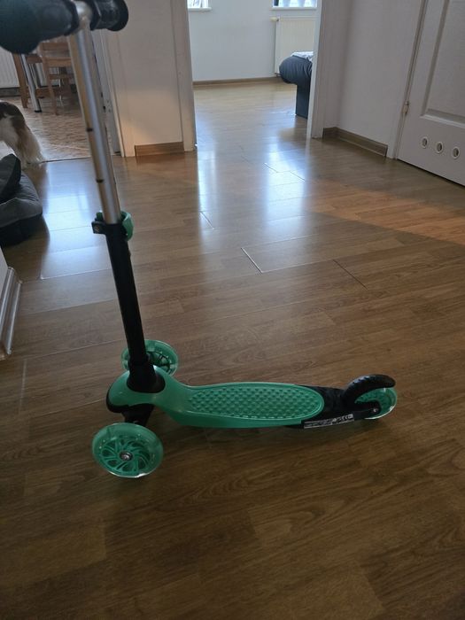 Hulajnoga CoolSlide z kółkami Led