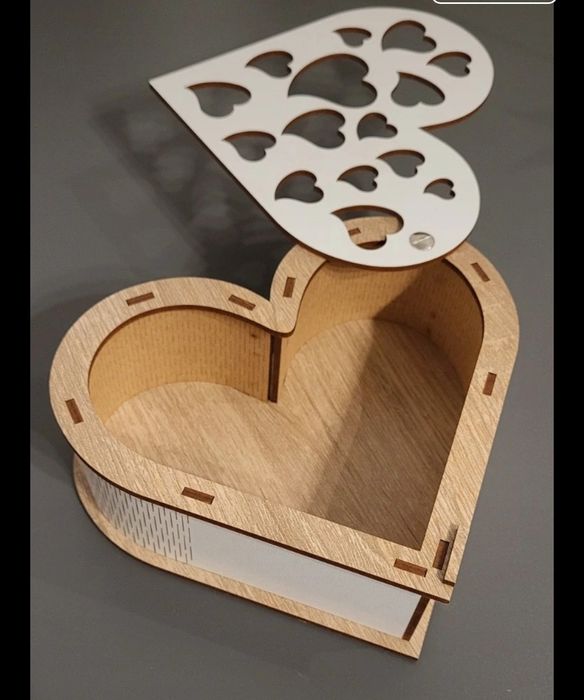 Pudełko białe serce ślub