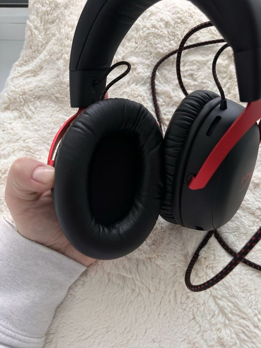 Навушники HyperX Cloud III