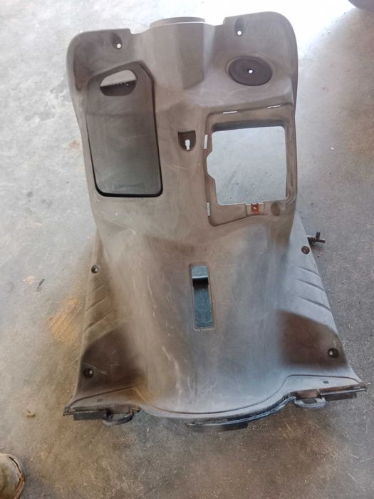 yamaha flame 125 kokpit osłona przed kolanami owiewka podłoga
