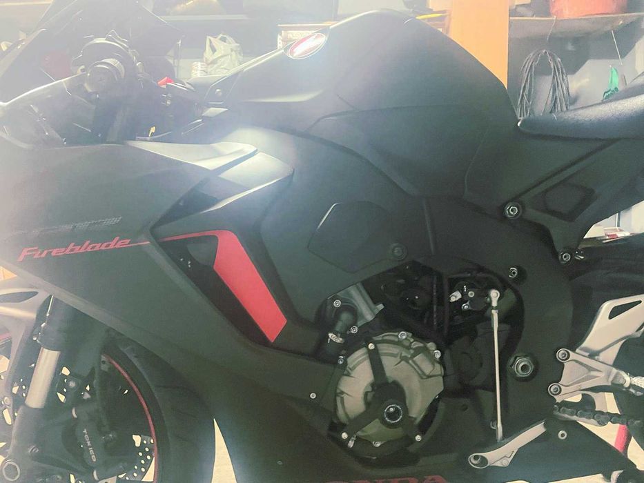 Vendo Mota Honda CBR 1000 RR