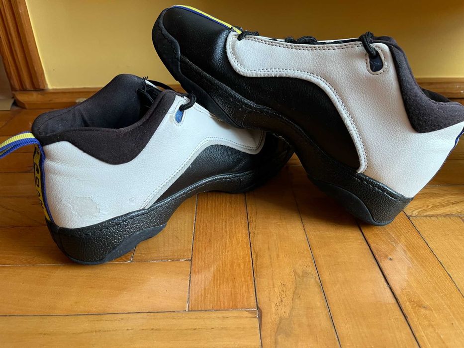 Buty Jordan białe czarne dobry stan 42,5 rozmiar 27 cm