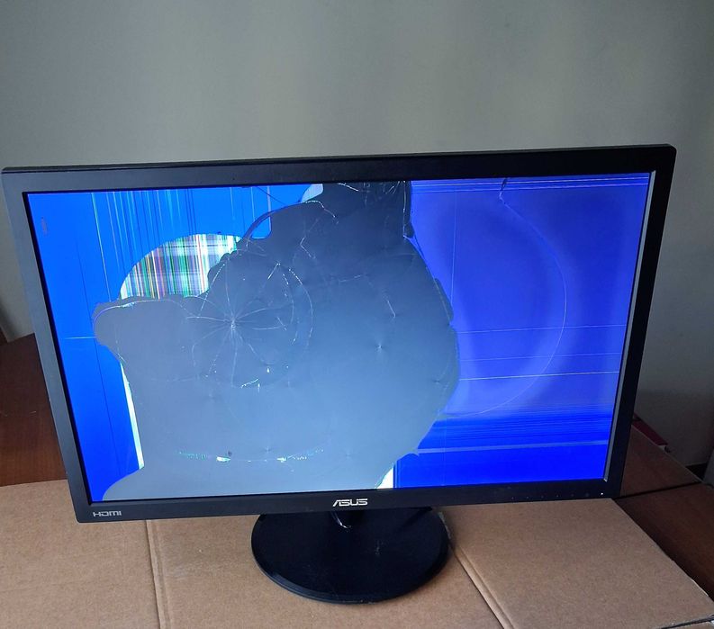Monitor Asus 50x30cm com tela partida