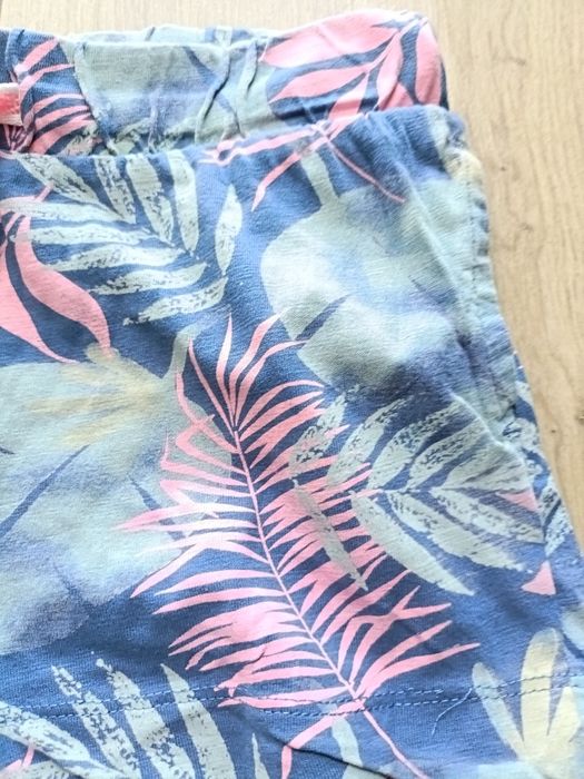 Cool club krótkie spodenki dziewczęce różowe liście paproć rozm 134