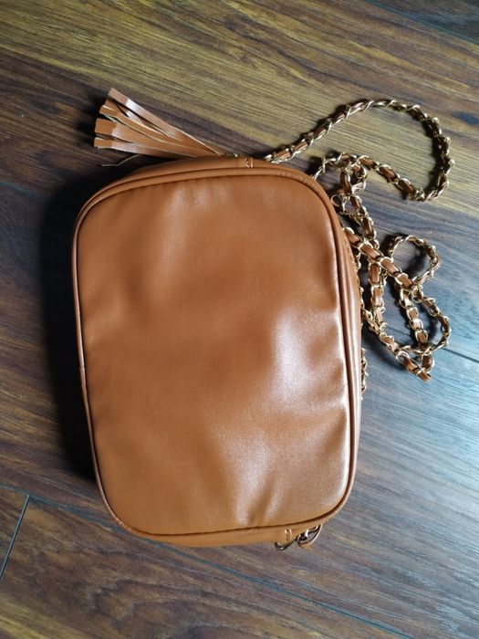 Torebka listonoszka pikowana brązowa