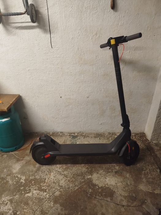 Trotinete Elétrica Xiaomi 4 Lite (2nd Gen) – Modelo 2024 (Como Nova)