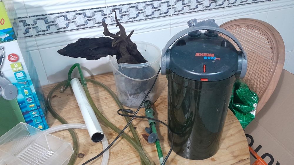 Aquário 79x49x21 + 2 motores + acessórios