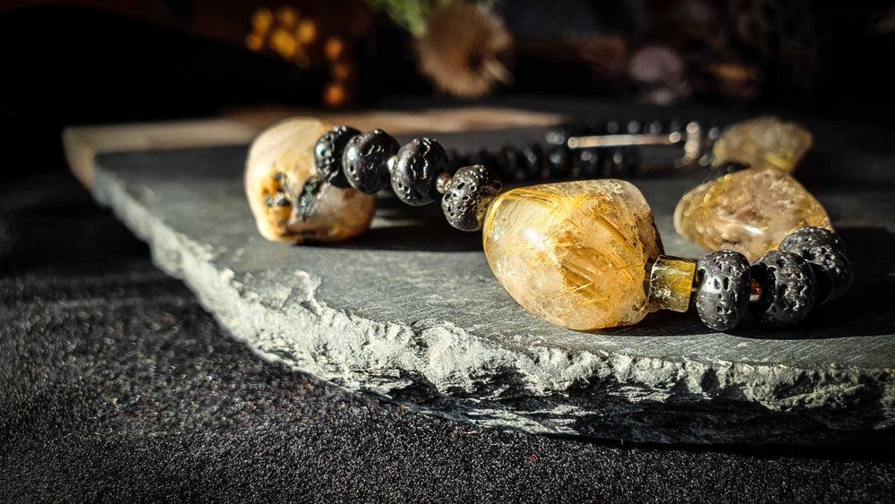naszyjnik handmade lawa czarna, kwarc z mitylem
