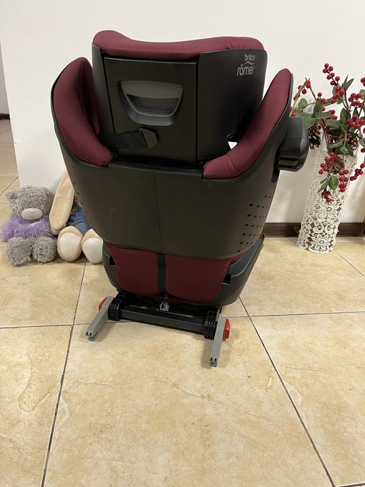 Автокрісло BRITAX ROMER KIDFIX I-Size  Група 2/3 (15-36кг) бустер