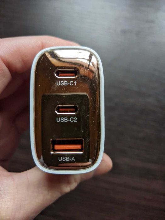 Зарядний пристрій Toocki 40W GaN, на 3 порти