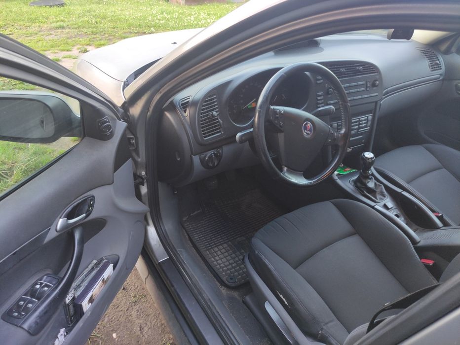 Saab 9-3 YS3F 1.8 b + LPG 122km