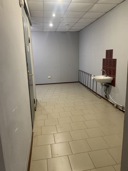 Сдам нежилое помещение на мкрн.5-й Заречный в отдельно стоящем здании.