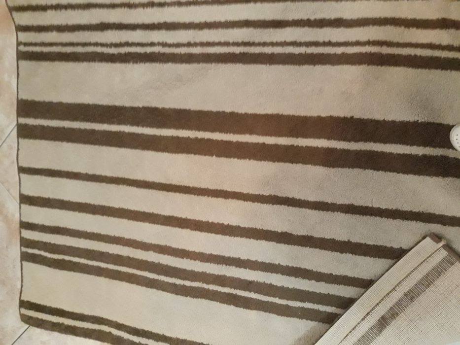 Carpete. 1,90 × 1,40