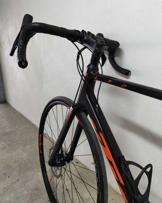 Bicicleta praticamente nova