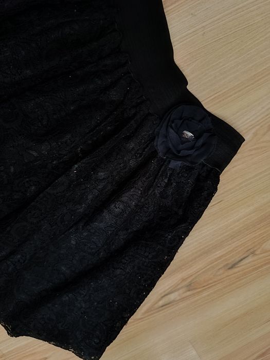 Elegancka czarna koronkowa spódniczka 13-15 lat