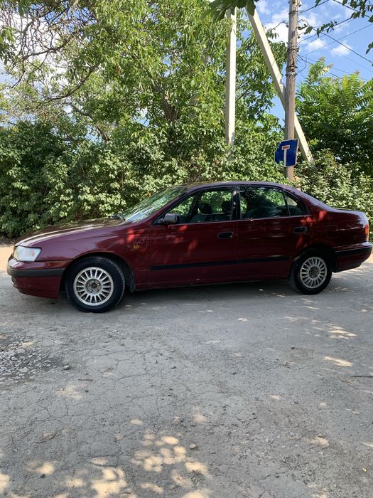 Продам или обмен на бус TOYOTA CARINA E 1,8