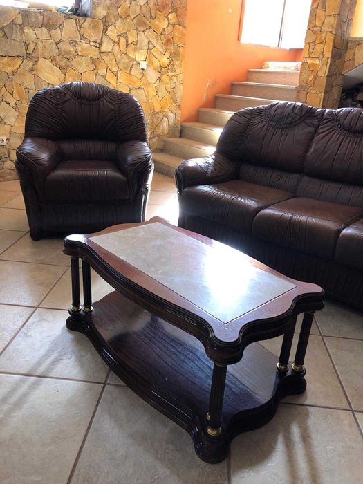 Sofás e mesa de centro, 320eu