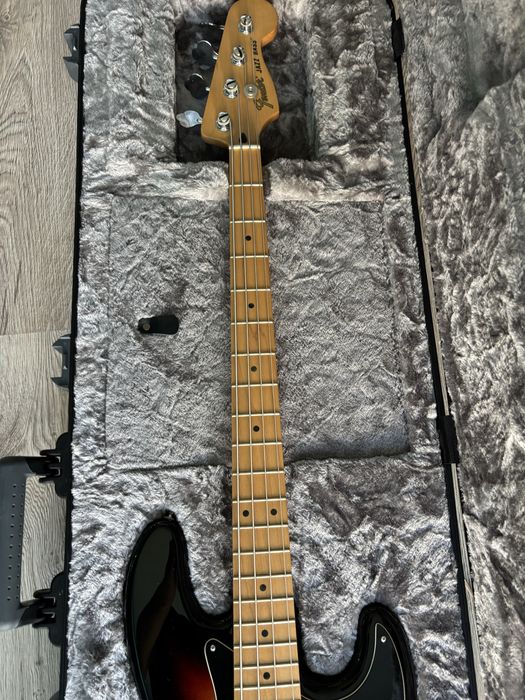 Fender Deluxe Active Jazz Bass gitara basowa