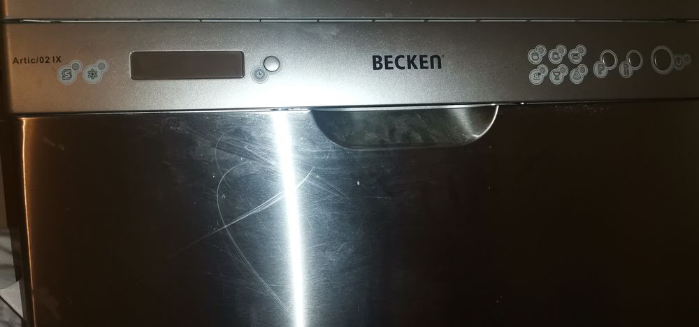 Máquinas de lavar roupa e lavar loiça