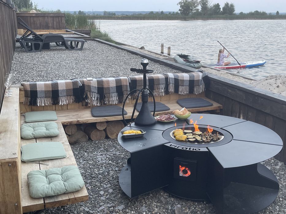 Будиночки біля води Київ Осокорки(домики у воды ЧАН)подобово посуточно