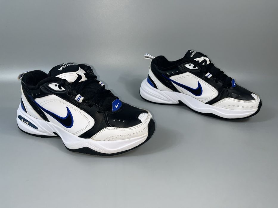Кросівки Nike Monarch 38.5 розмір (по устілці 24 см)