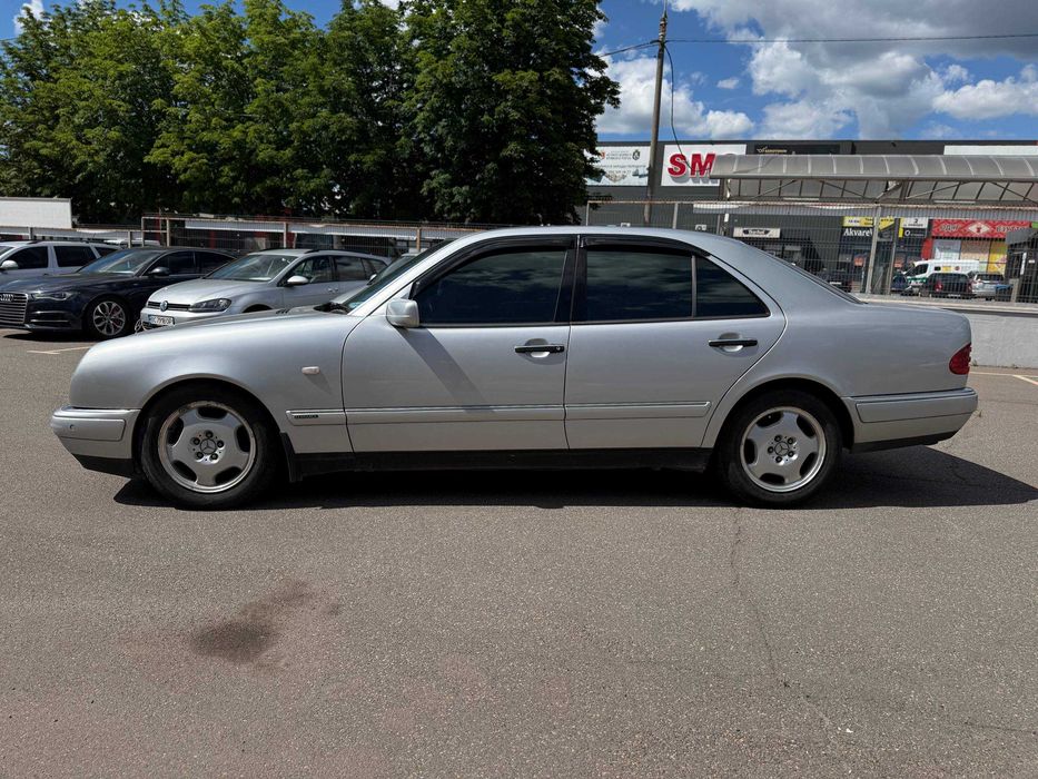 Mercedes-Benz E-Class 1998