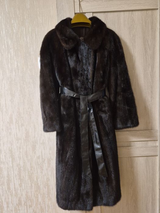 Довга норкова шуба Saga mink